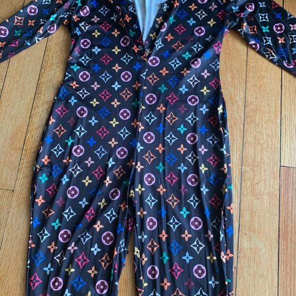 💕💕SEXIE ONESIES💕💕 - Picture 3 of 4